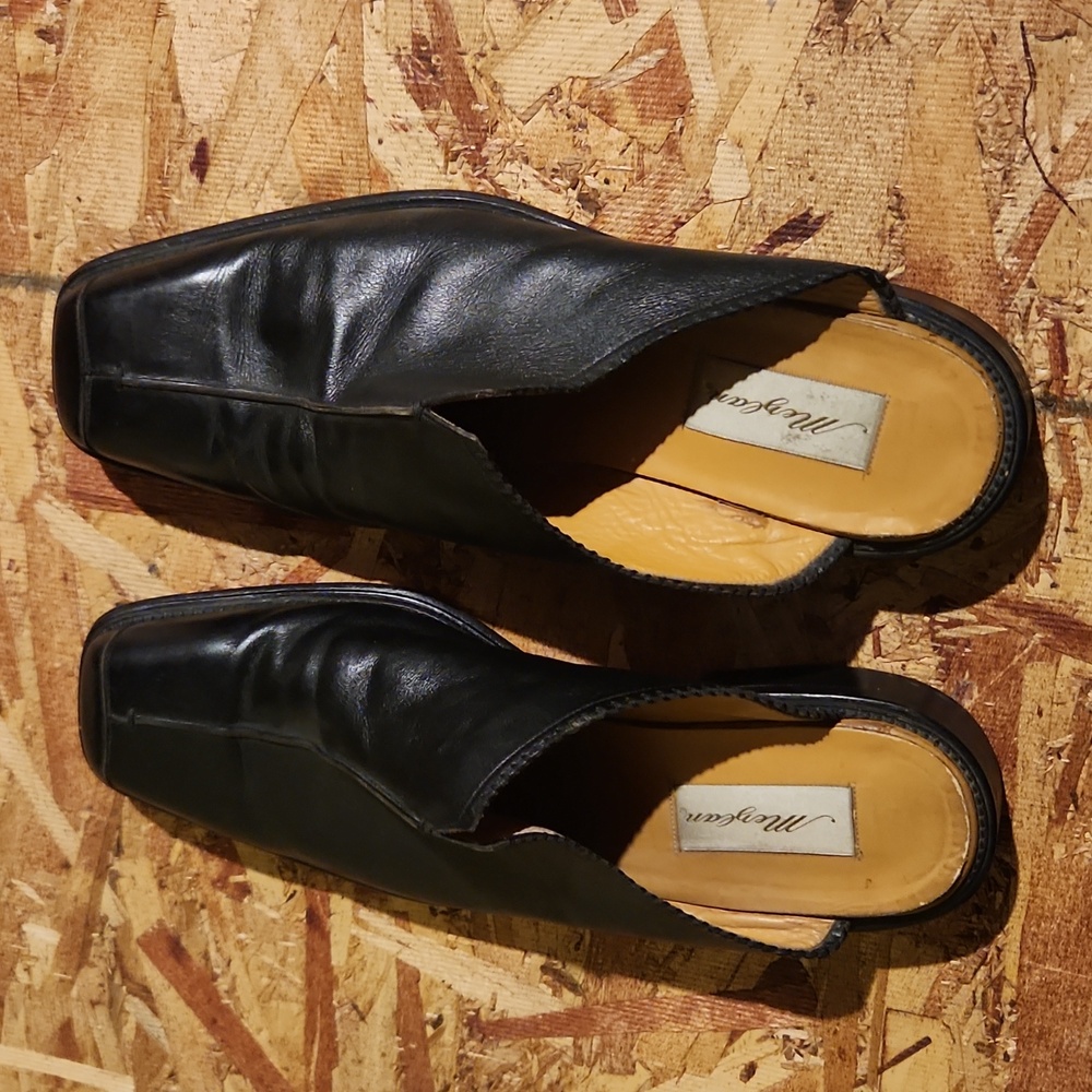 Shoes - Picture 3 of 5